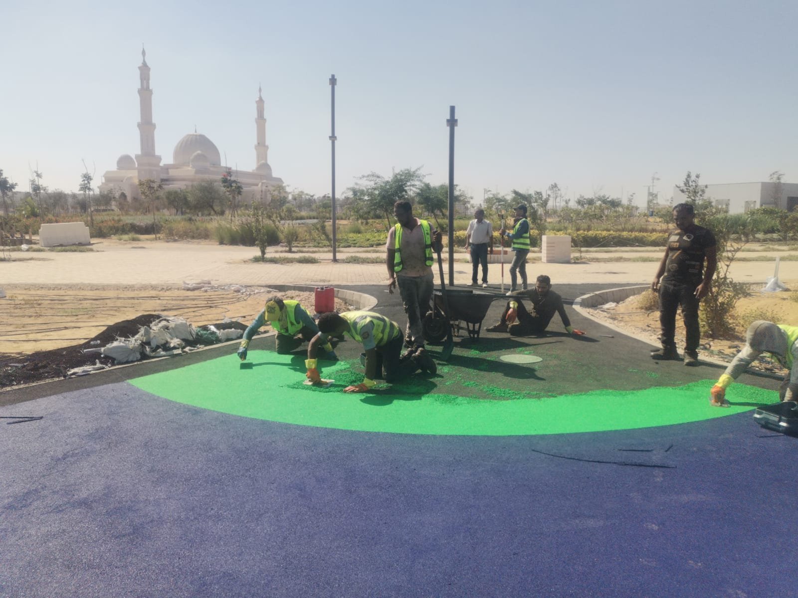 صب المطاط الموقعي على الأرضية
